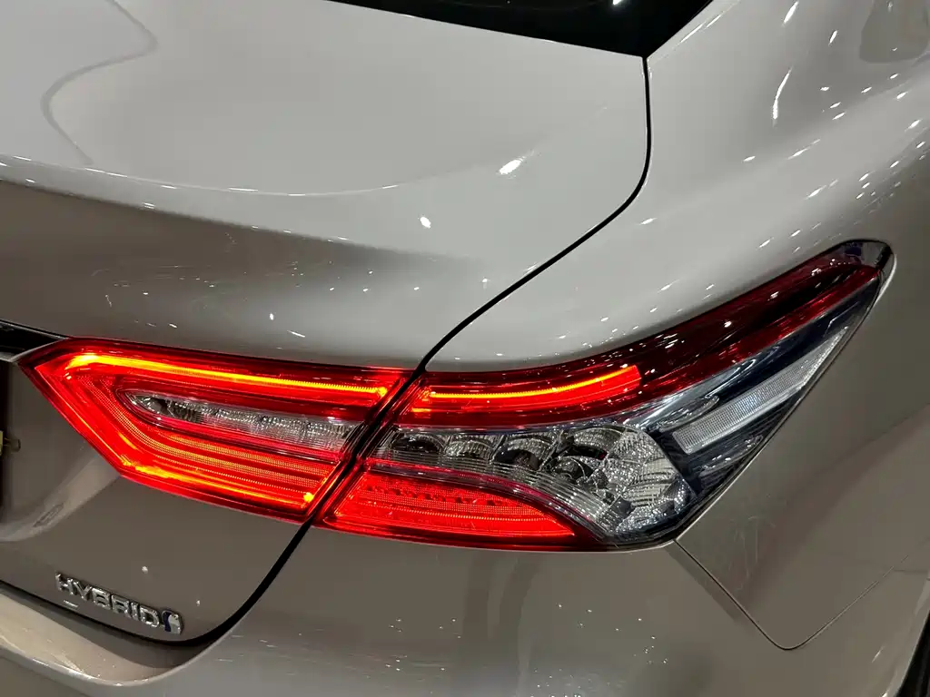 Toyota Camry — миниатюра 27