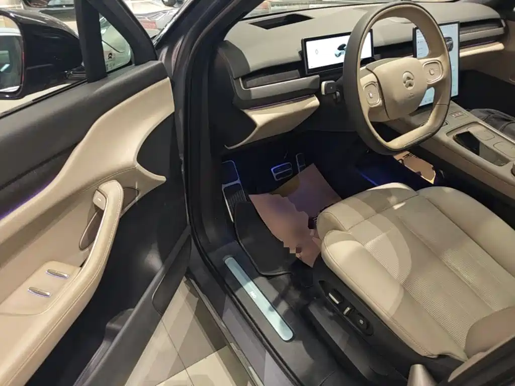 NIO ES8 — миниатюра 16