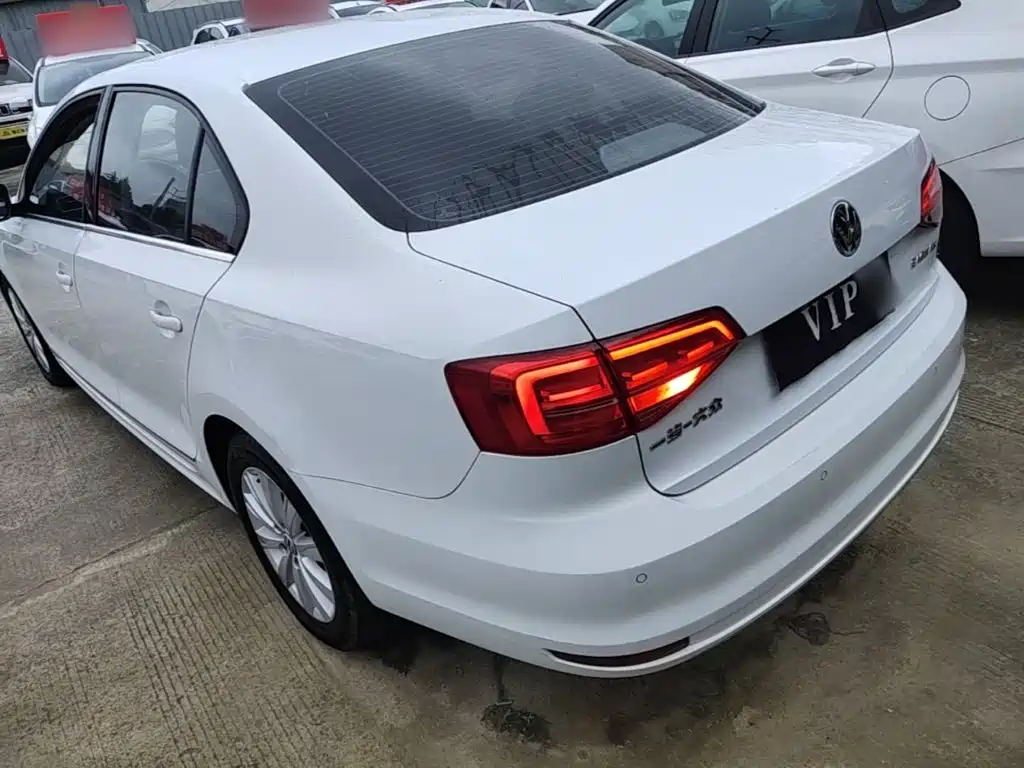 Volkswagen Sagitar — миниатюра 5