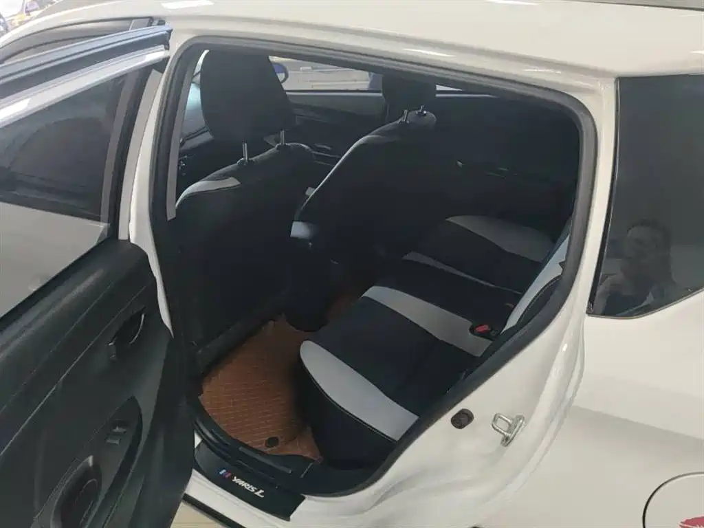 TOYOTA YARIS L ZHIXUAN