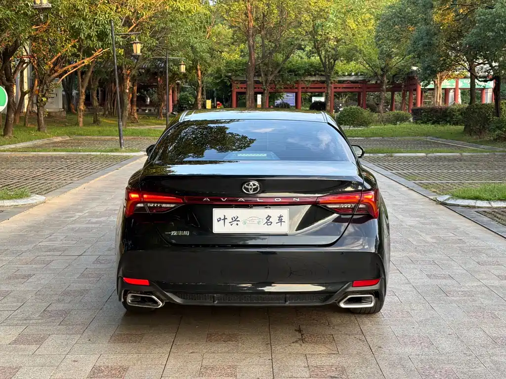 Toyota Avalon — миниатюра 13