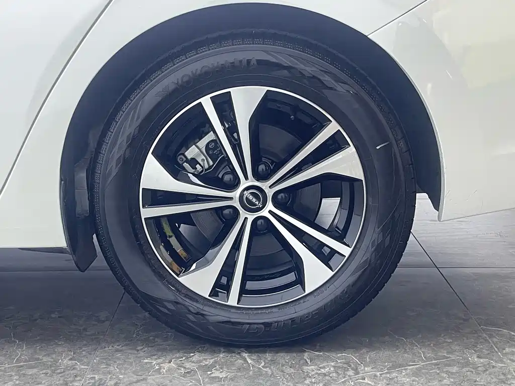 Nissan Sylphy — миниатюра 10