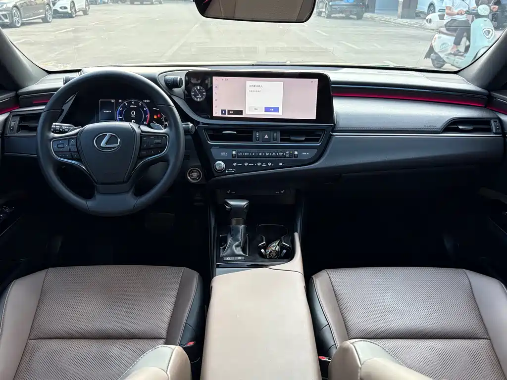 Lexus ES 2023 — фото 10