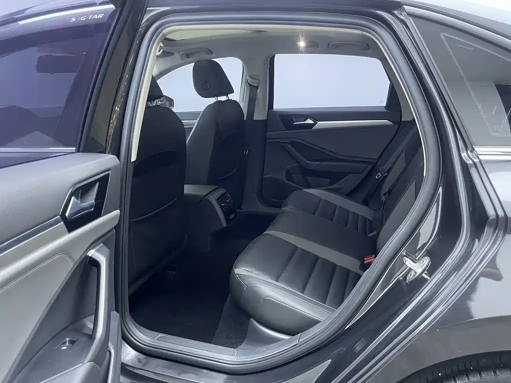 Volkswagen Sagitar — миниатюра 14