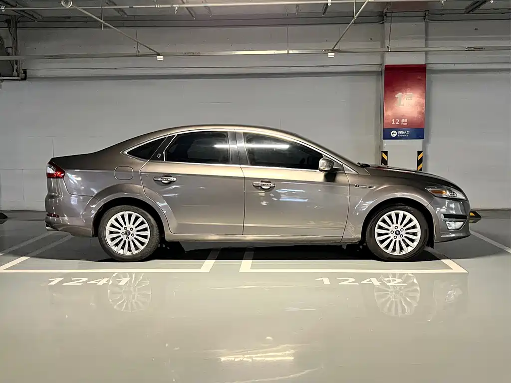 Ford Mondeo Zhisheng — миниатюра 5