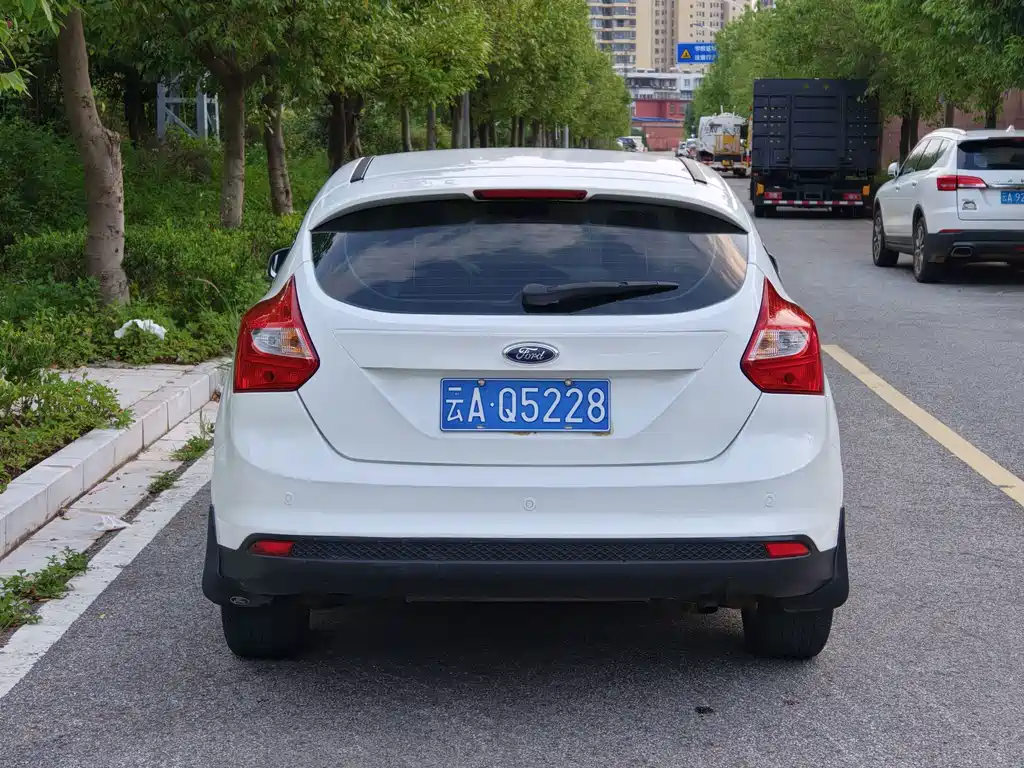 Ford Focus — миниатюра 6