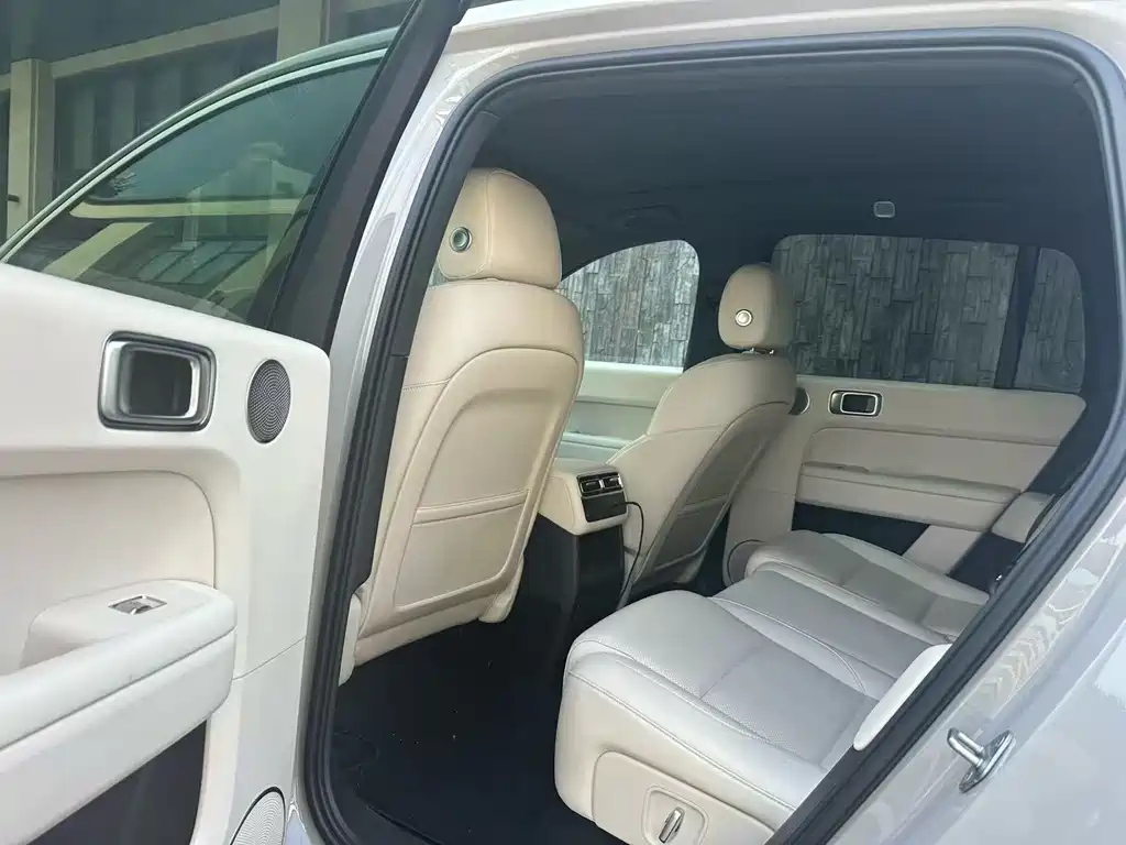Li Auto Li L6 — миниатюра 3