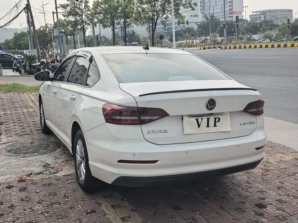 Volkswagen Lavida 2022 1.5L AT