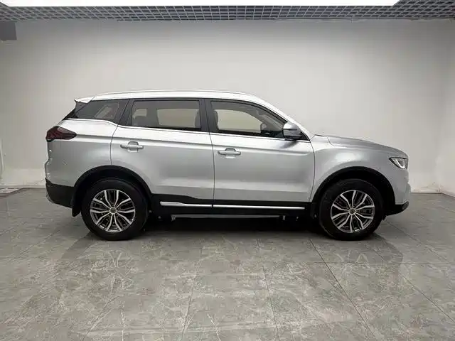 Geely Boyue — миниатюра 4