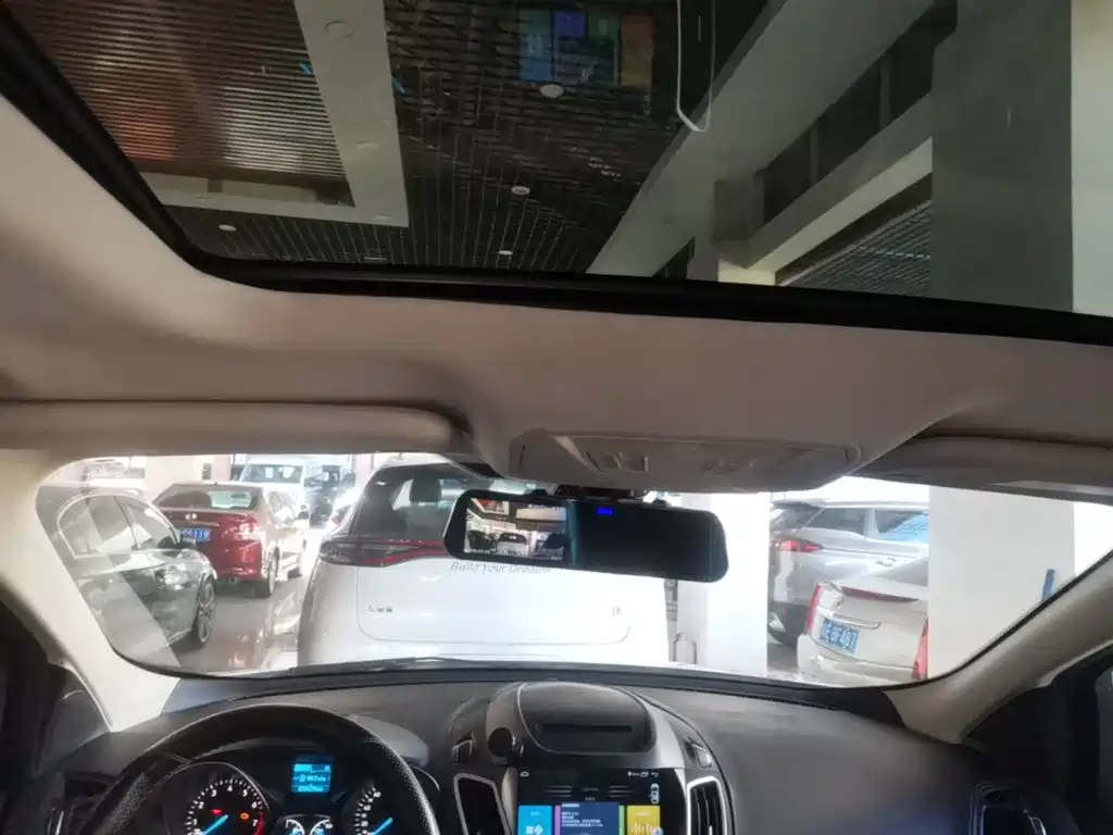 Ford Kuga — миниатюра 18