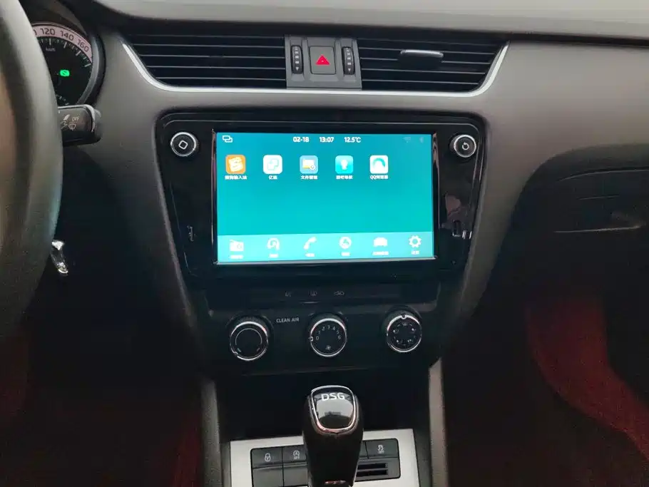 Skoda Octavia — миниатюра 13