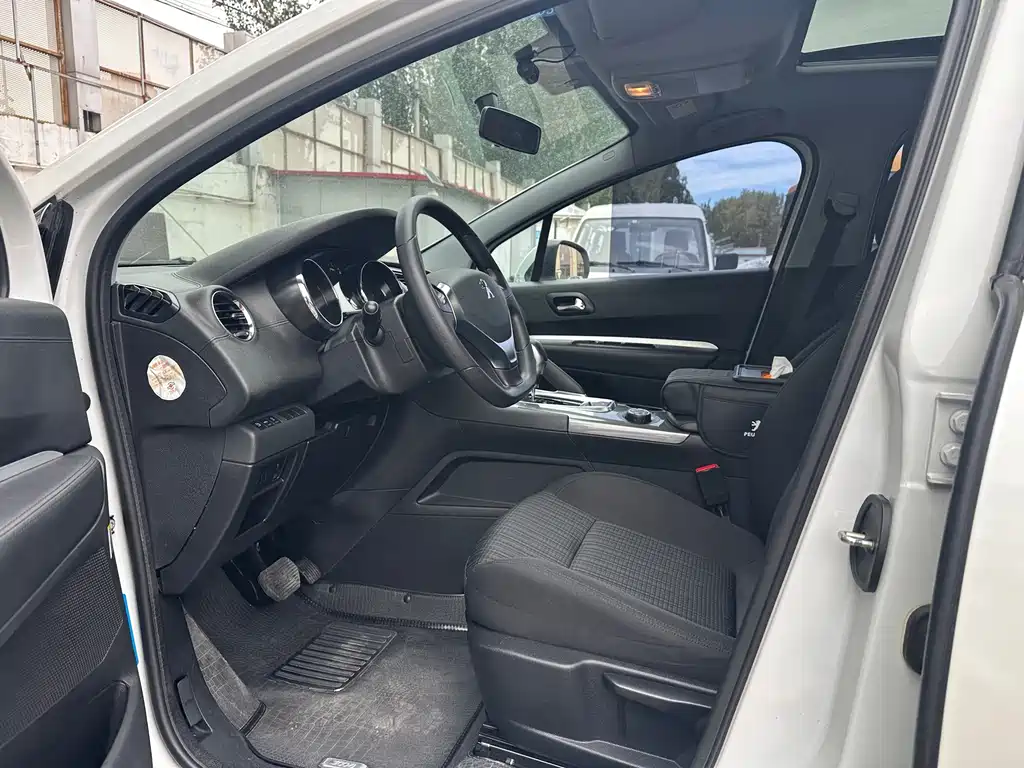Peugeot 3008 — миниатюра 10