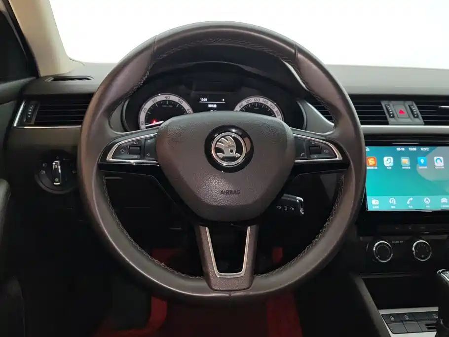 Skoda Octavia — миниатюра 15