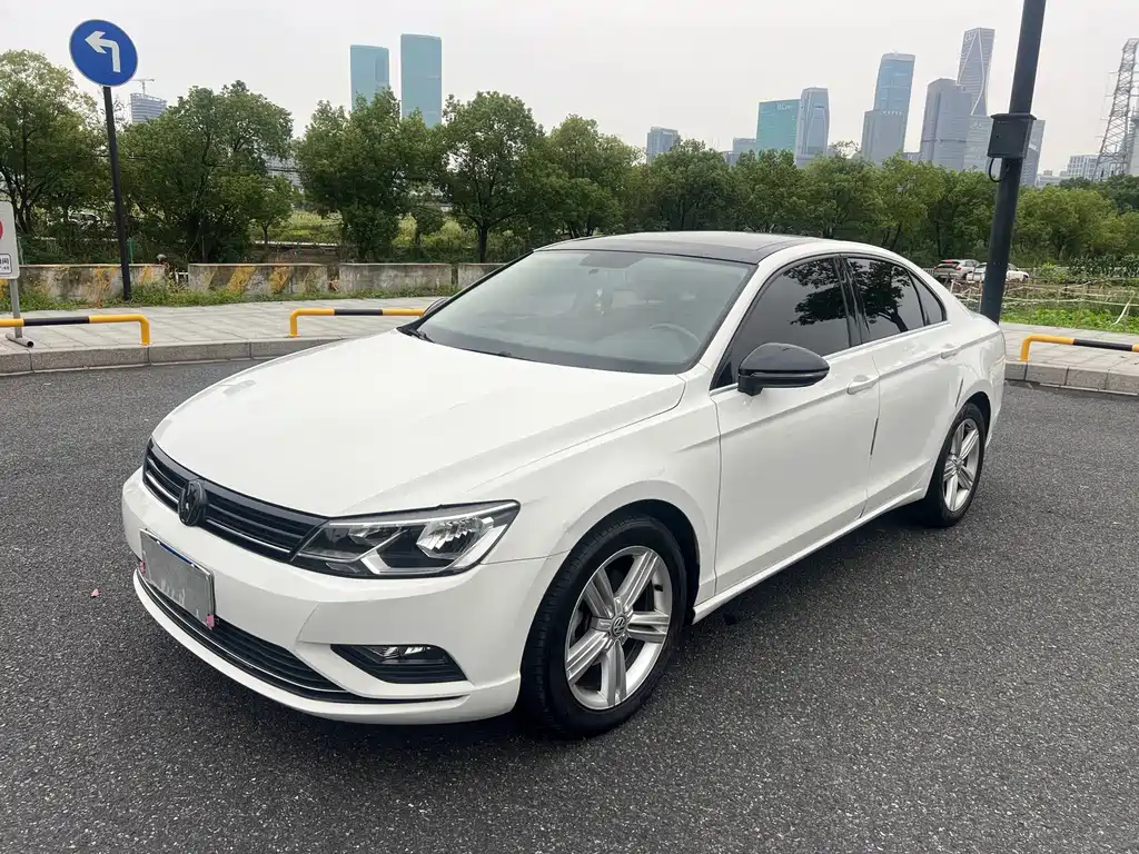 Volkswagen Lamando