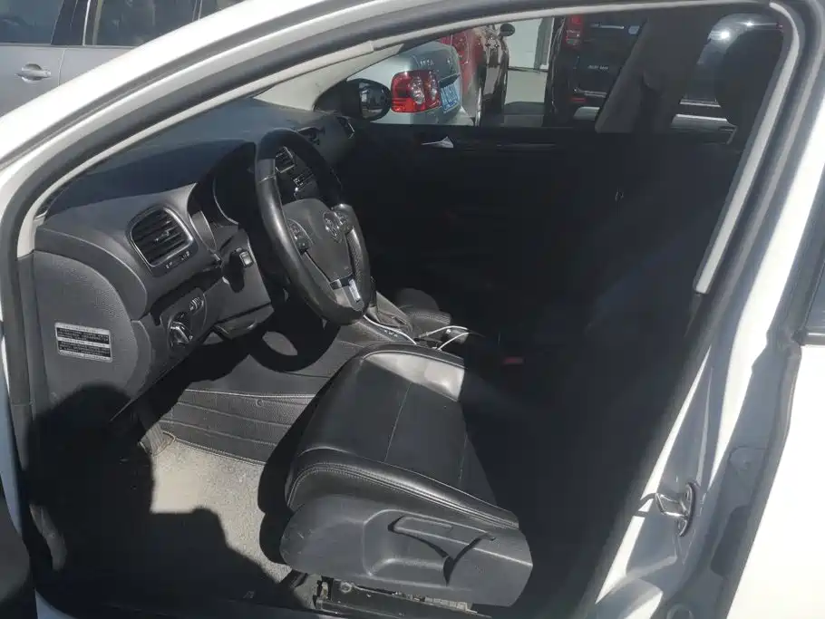 Volkswagen Golf — миниатюра 9
