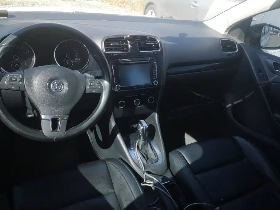 Volkswagen Golf — миниатюра 12