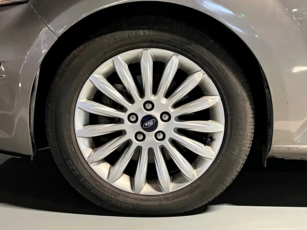 Ford Mondeo Zhisheng — миниатюра 16