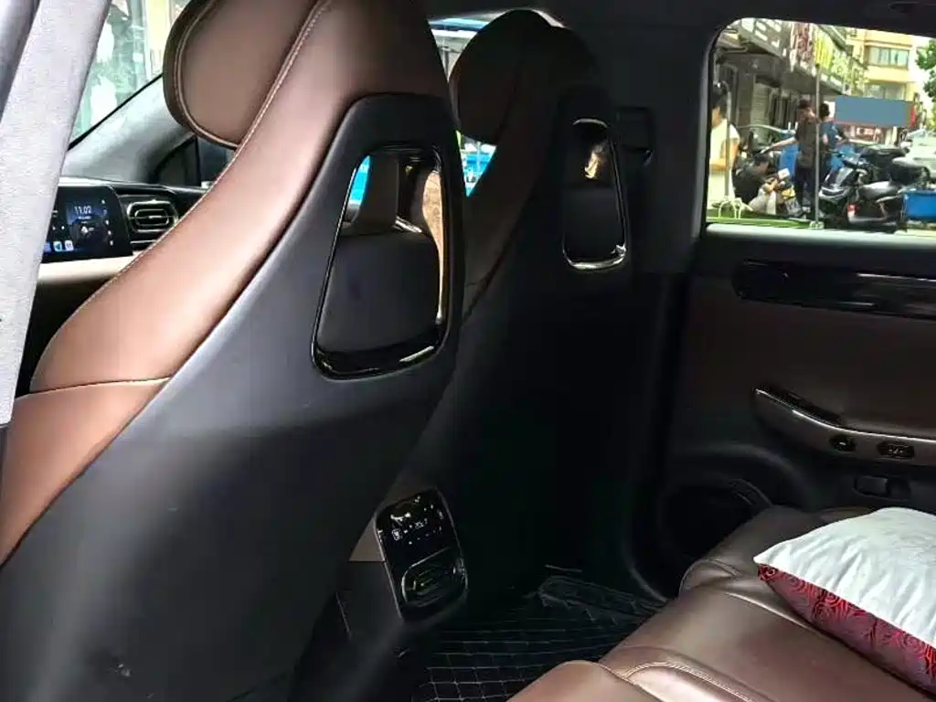 Leapmotor Leapmotor C01 — миниатюра 9
