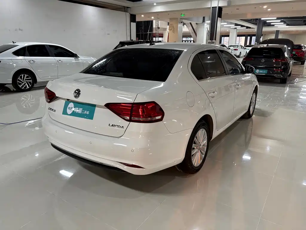 Volkswagen Lavida 2019 1.5L AT Comfort VI