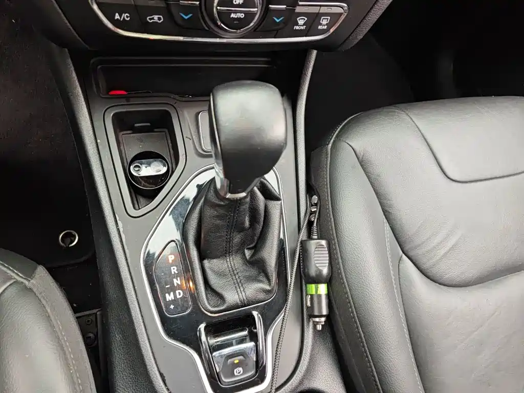 Jeep Cherokee — миниатюра 10