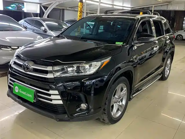 TOYOTA HIGHLANDER