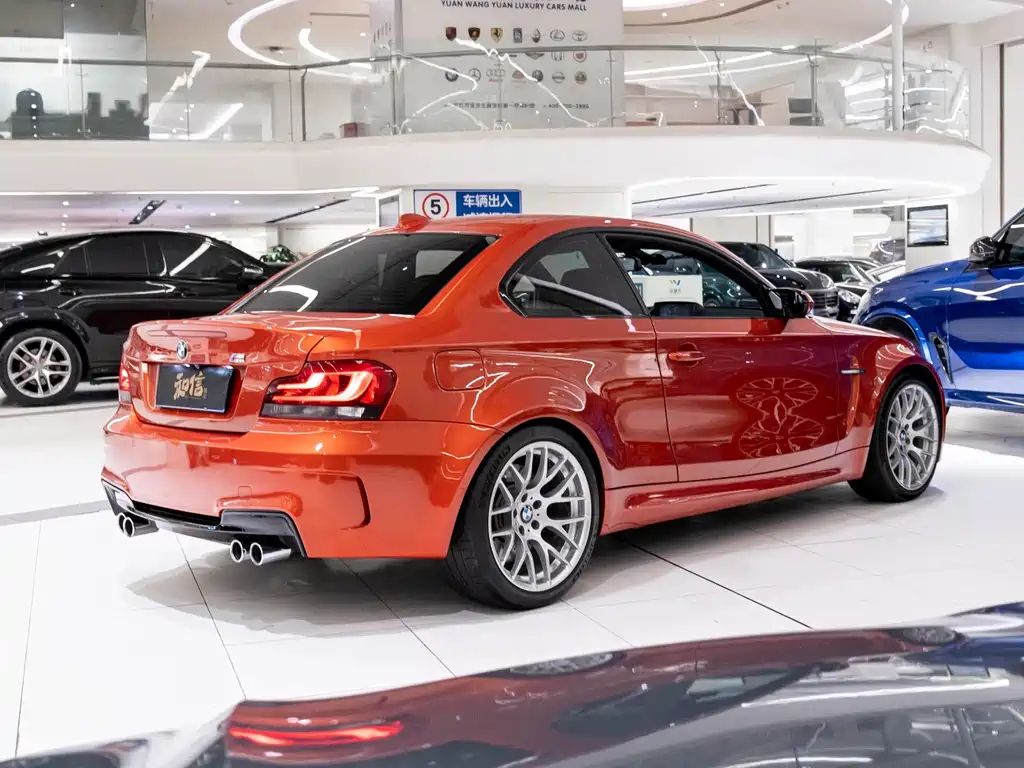 BMW 1 Series M — миниатюра 6