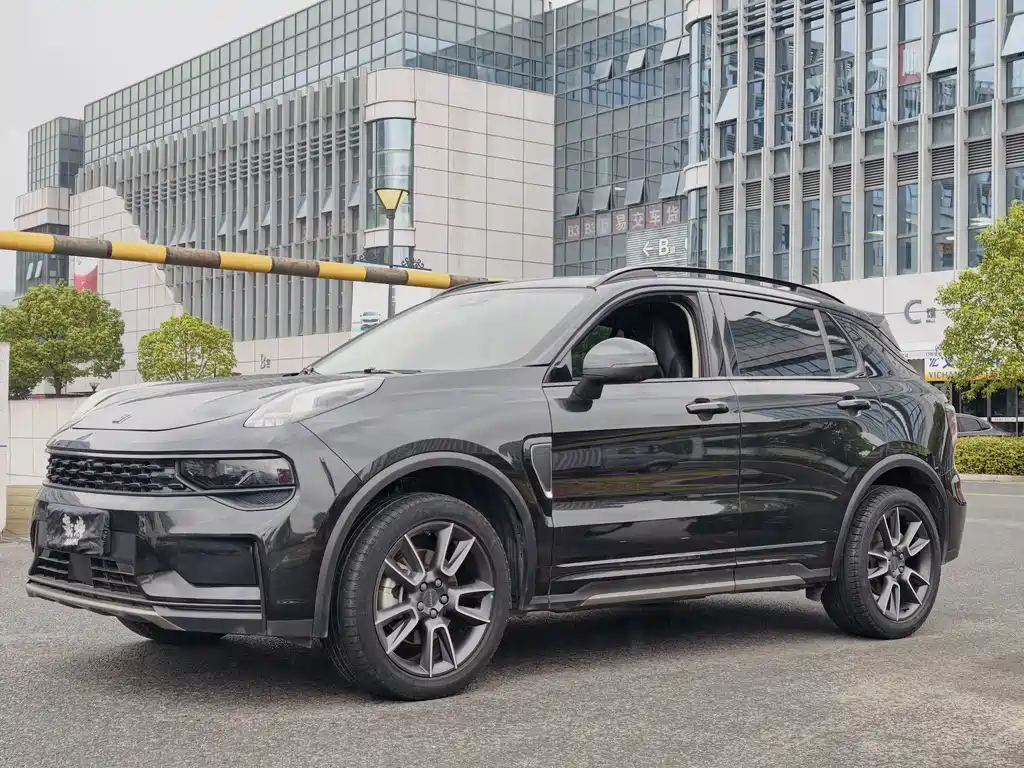 Lynk & Co 01 — миниатюра 3
