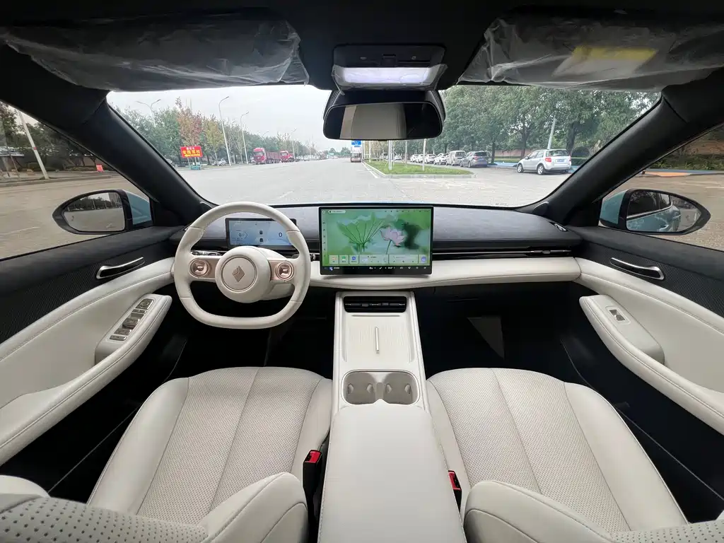 Baojun Yunhai — миниатюра 9