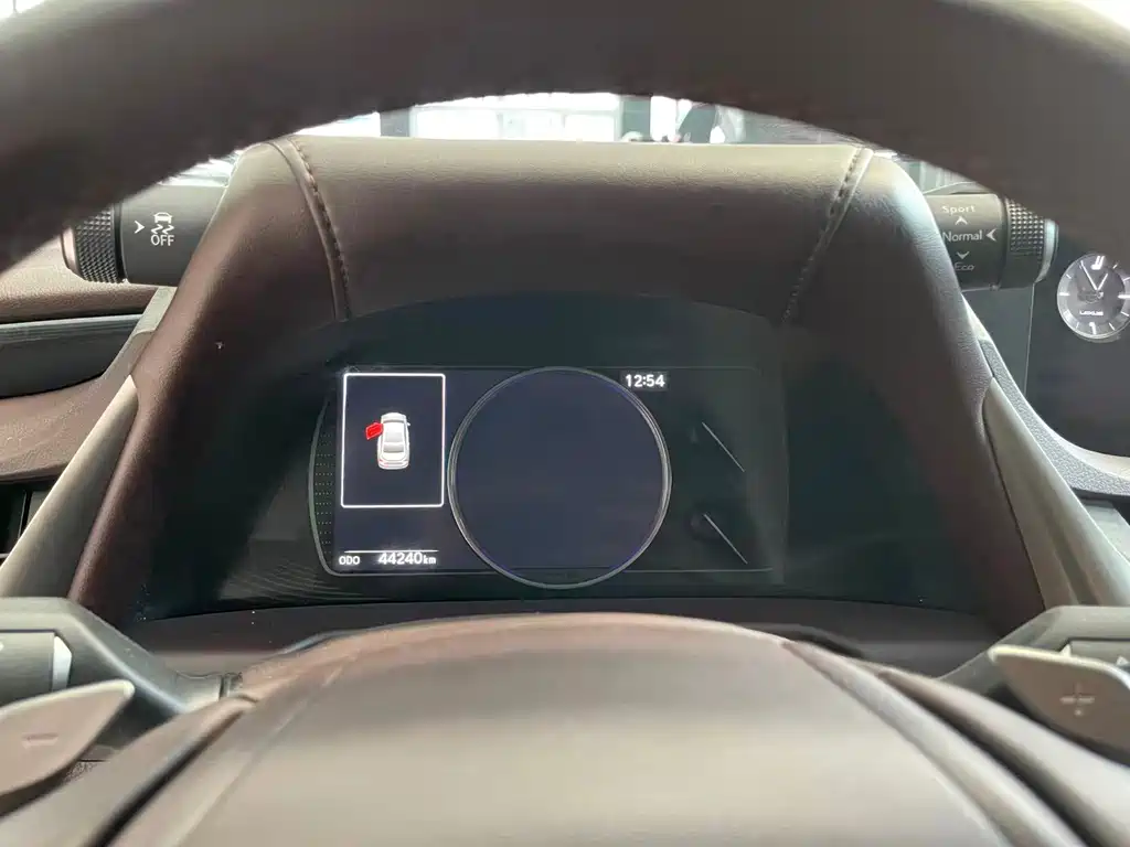 Lexus ES — миниатюра 13