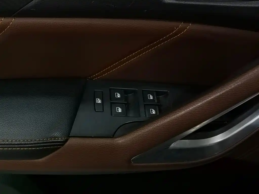 JMC S350 2016 2.0T AT Luxury 7 мест