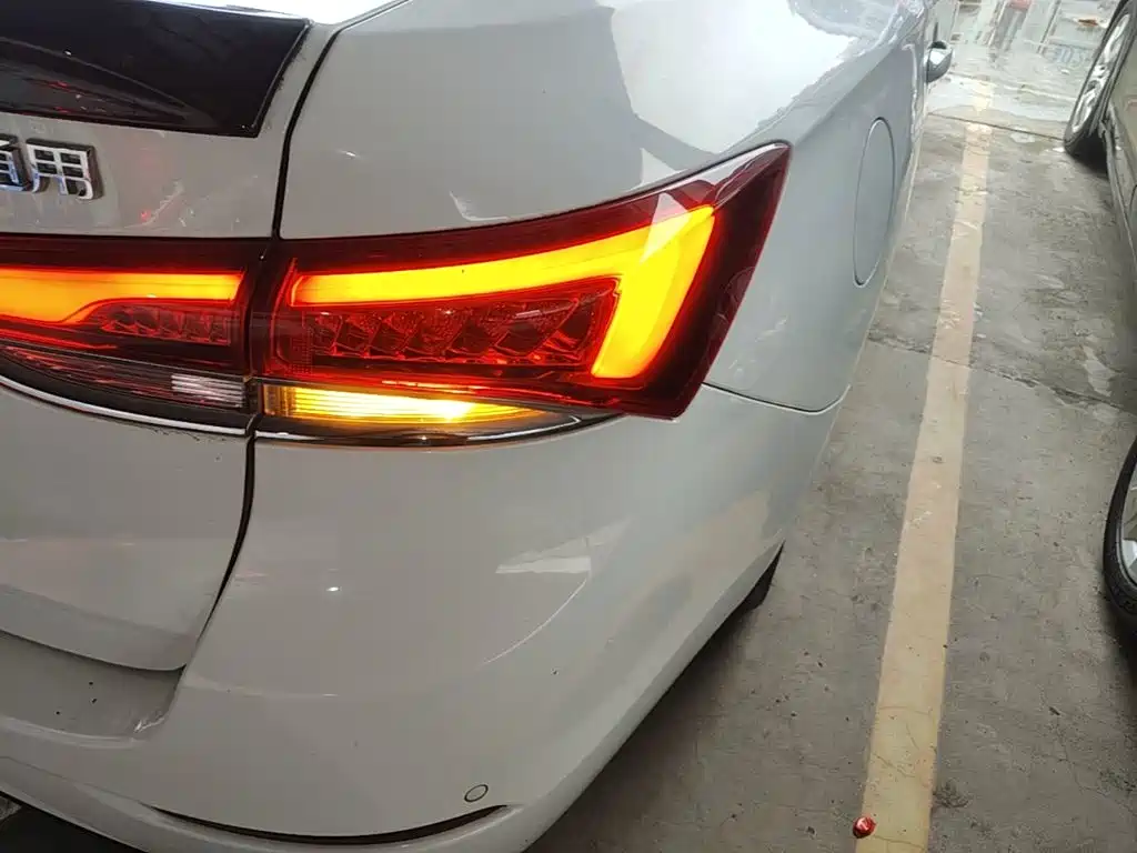 Buick Excelle — миниатюра 8
