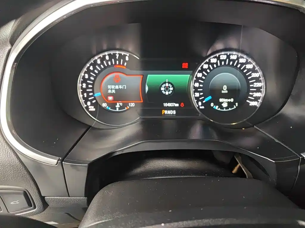 Ford Edge — миниатюра 8