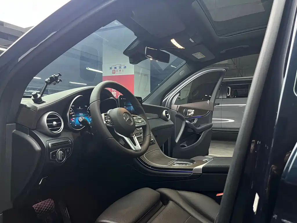 Mercedes-Benz GLC — миниатюра 13