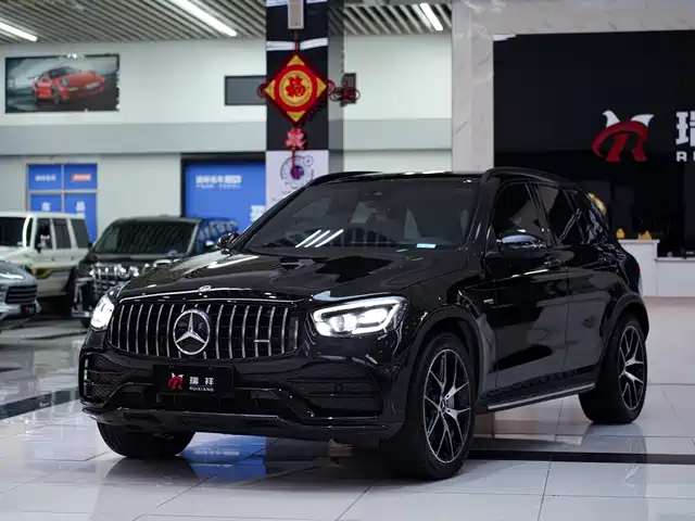 MERCEDES-BENZ GLC AMG