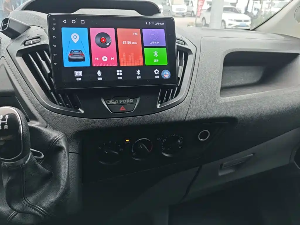 Ford Transit — миниатюра 13
