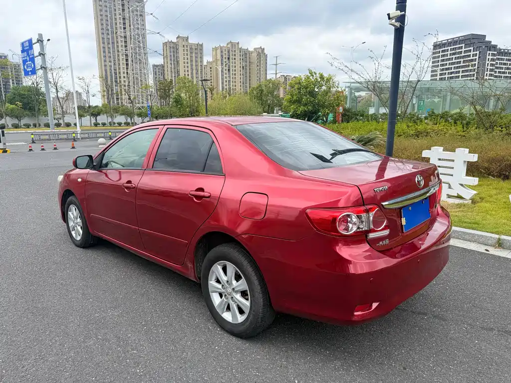 Toyota Corolla — миниатюра 7