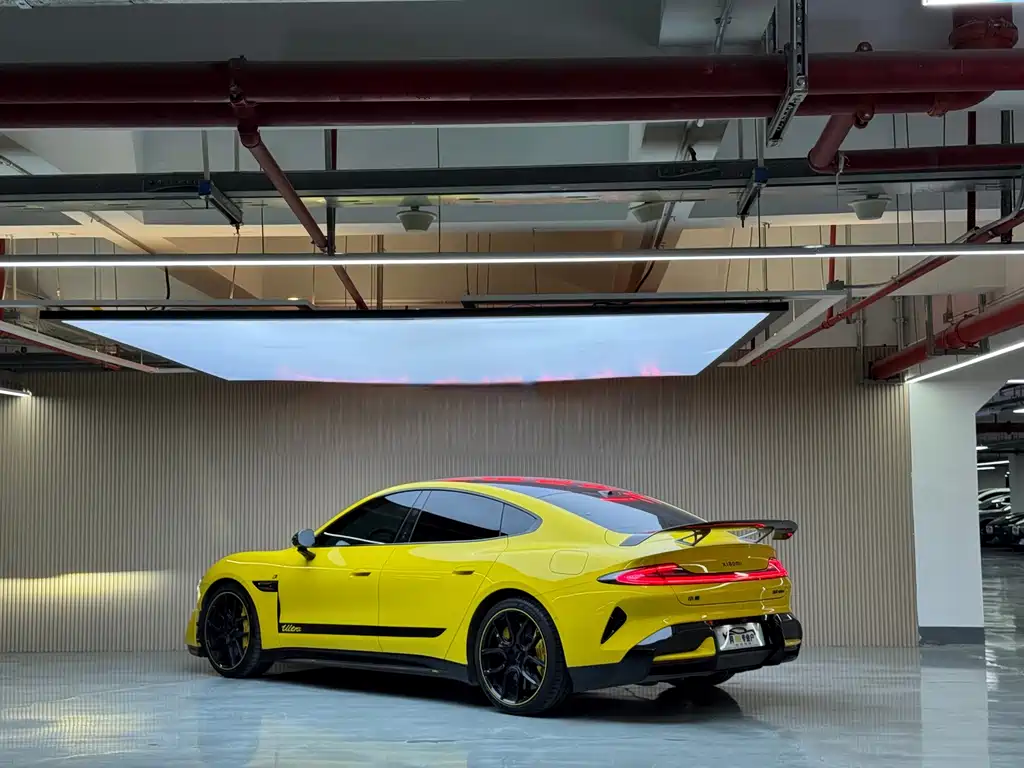 XIAOMI CAR XIAOMI SU7 ULTRA