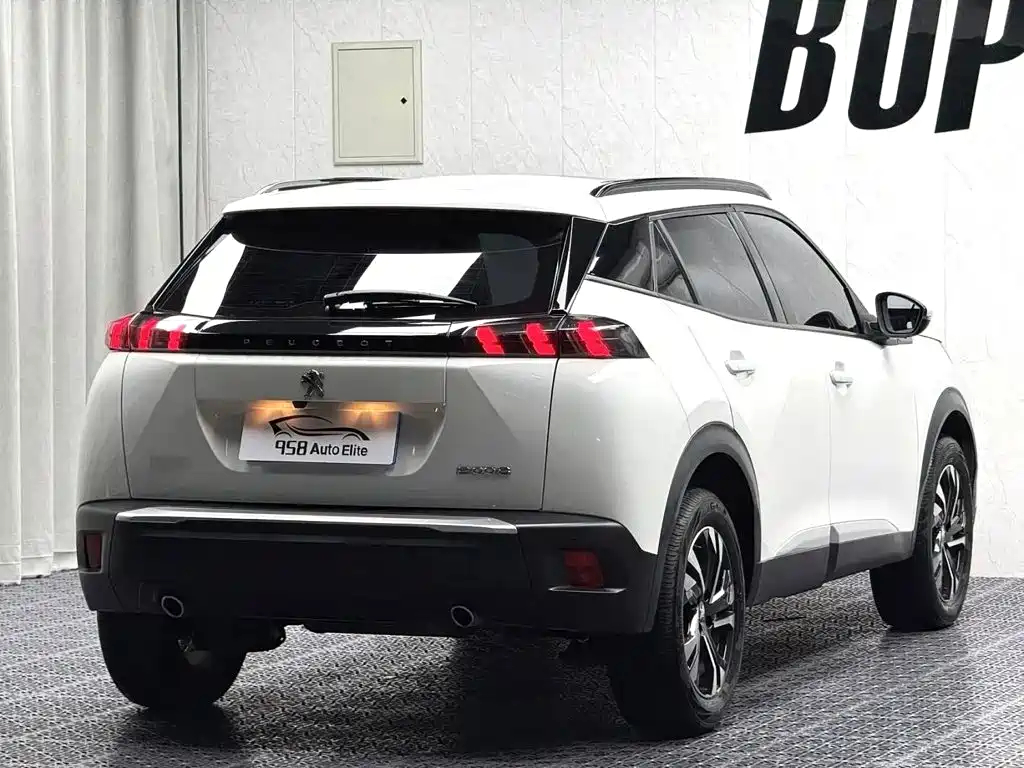Peugeot 2008 — миниатюра 11