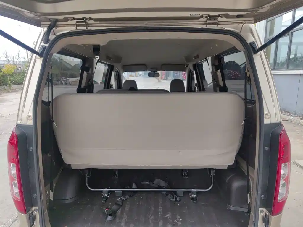 Wuling Hongguang V — миниатюра 15