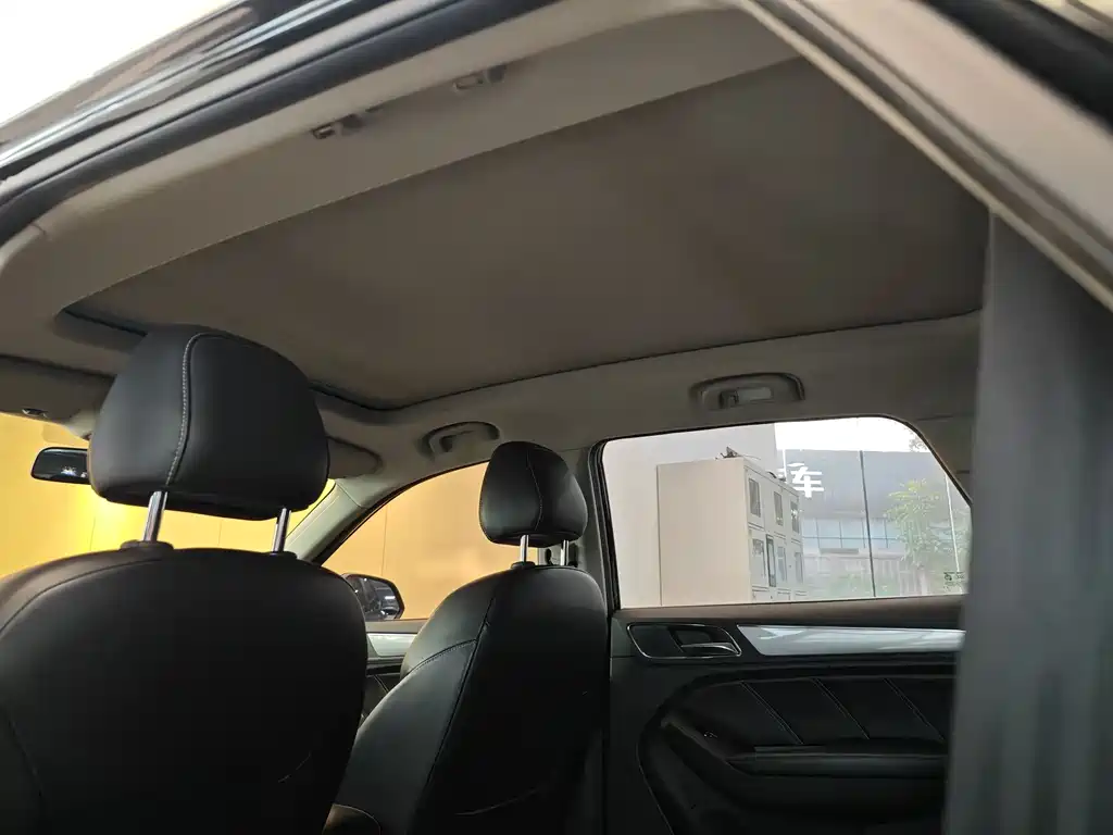 Roewe RX5 — фотографии объявления, Фото 25