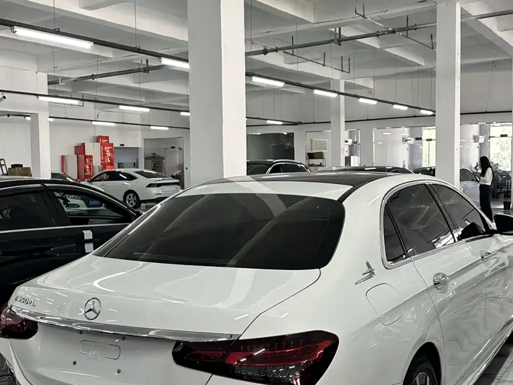 Mercedes-Benz E-Class New Energy — миниатюра 8