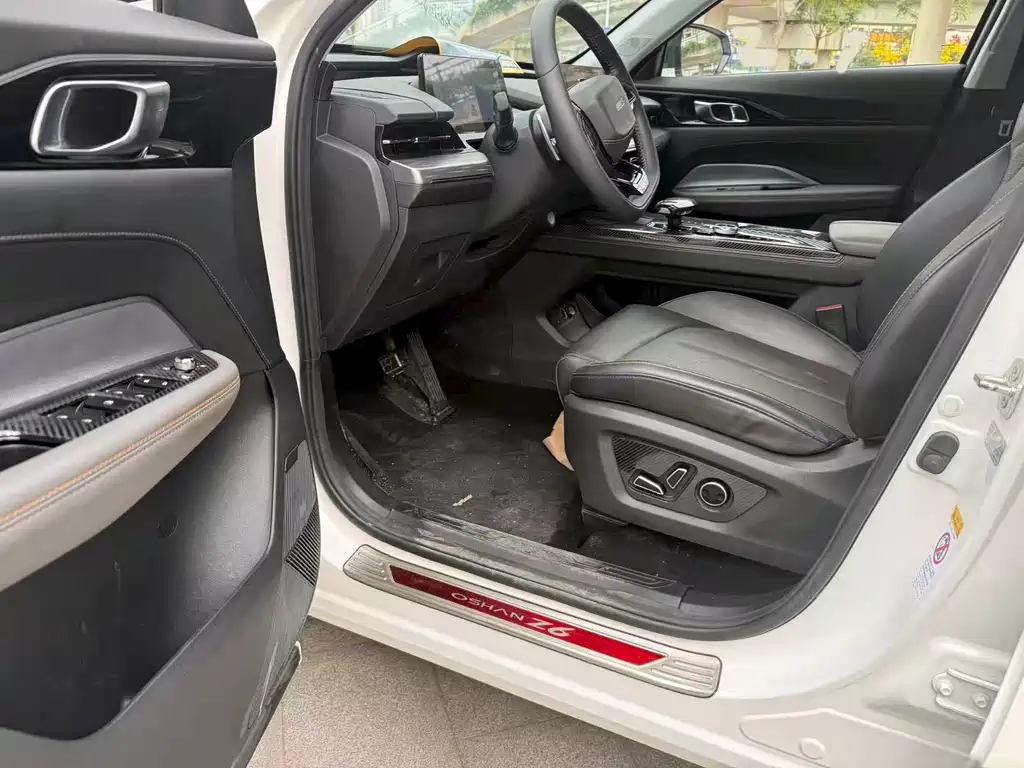 CHANGAN CHANGAN AUCHAN Z6