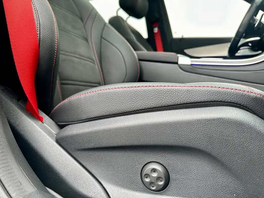 MERCEDES-BENZ GLC AMG