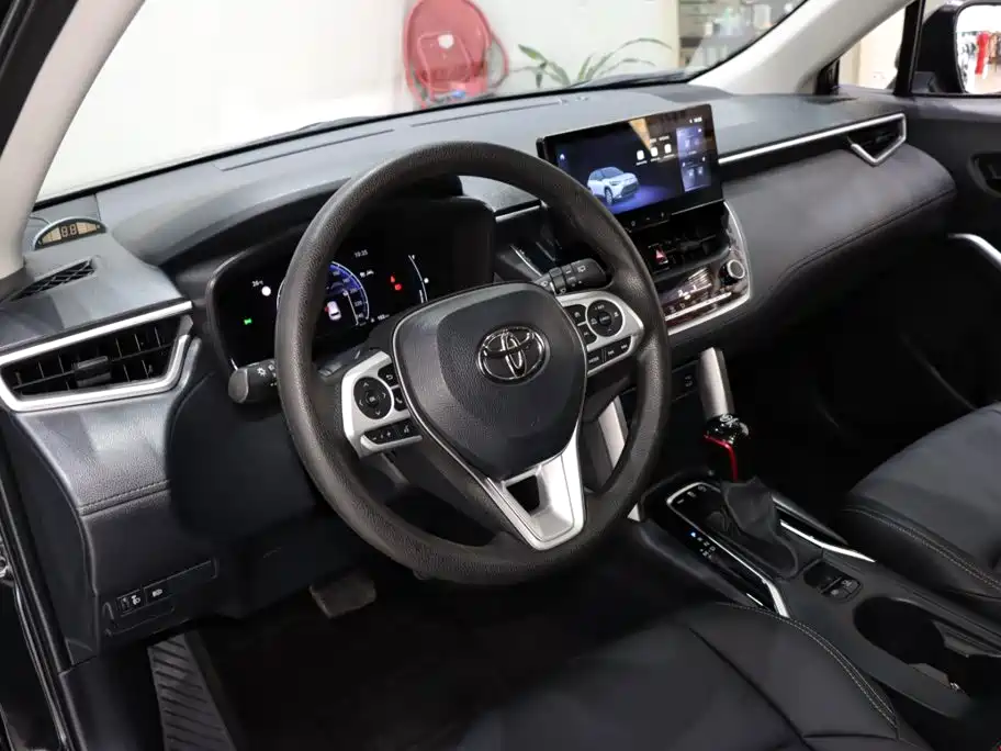 Toyota Frontlander — миниатюра 9