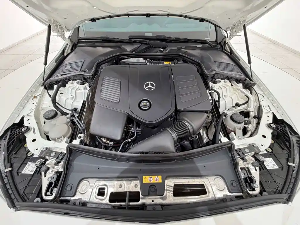 Mercedes-Benz C-Class — миниатюра 12