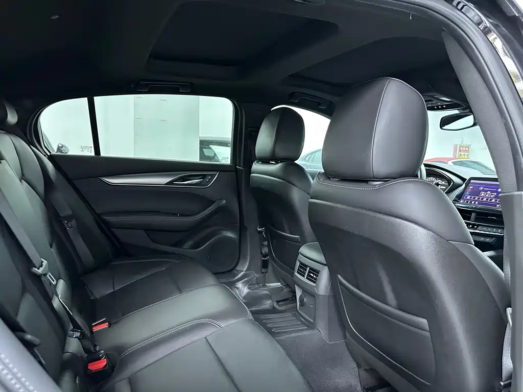 Cadillac CT5 — миниатюра 16