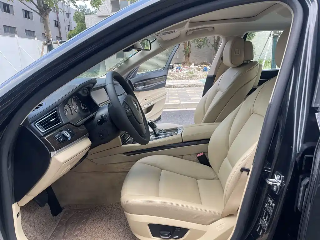 BMW 7 Series 7 2009 740Li Luxury