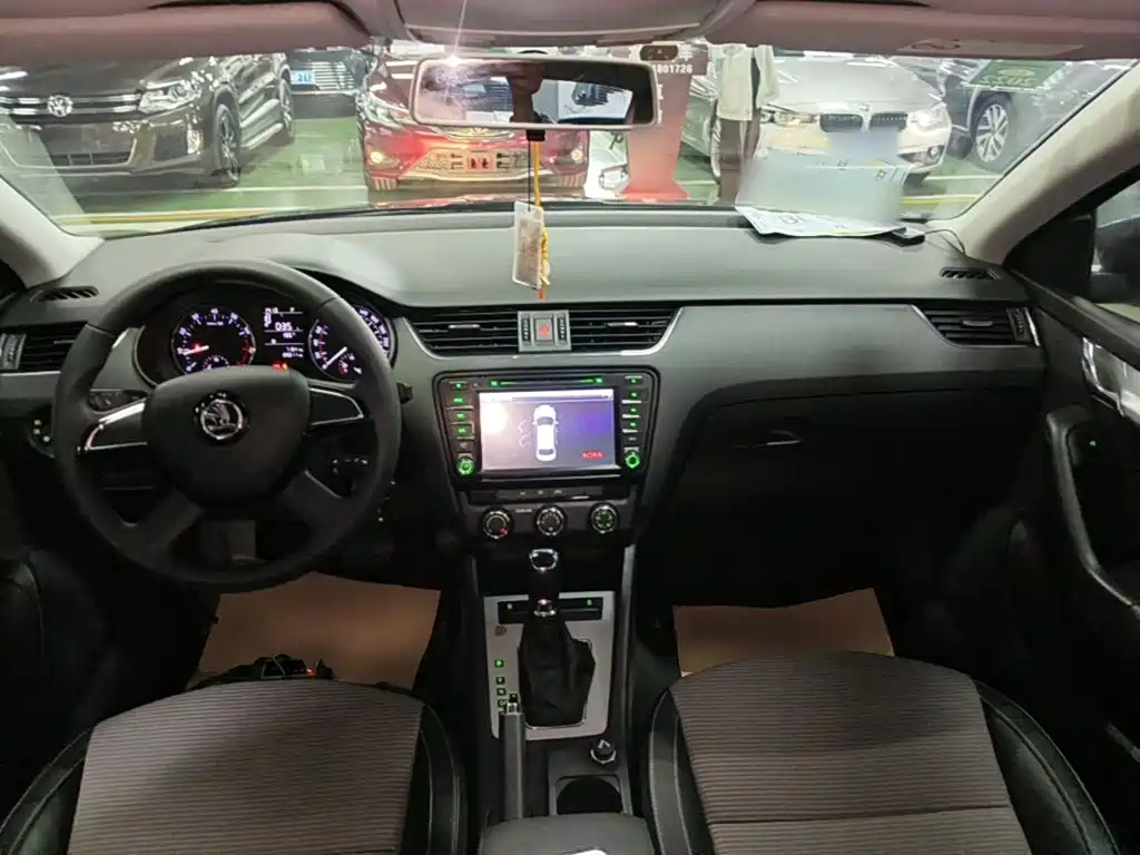 Skoda Octavia — миниатюра 10