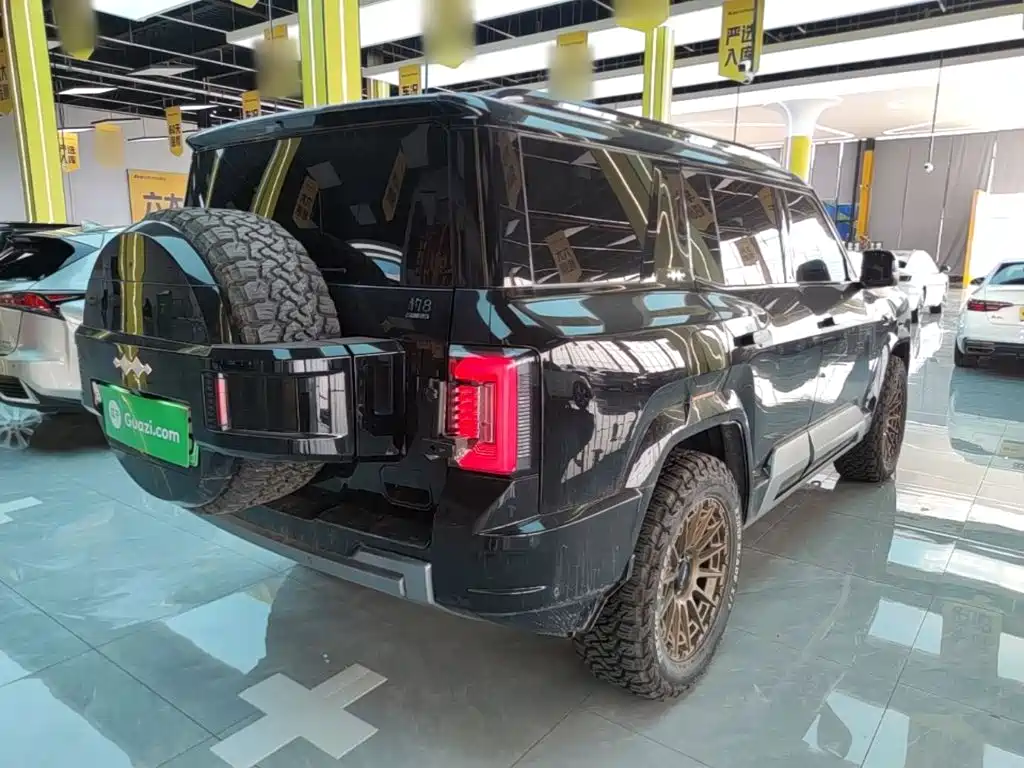 Fangchengbao Leopard 8 8 2025 Flagship 7 мест
