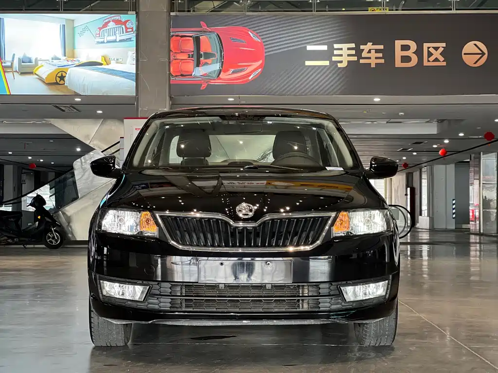 Skoda Rapid — миниатюра 2